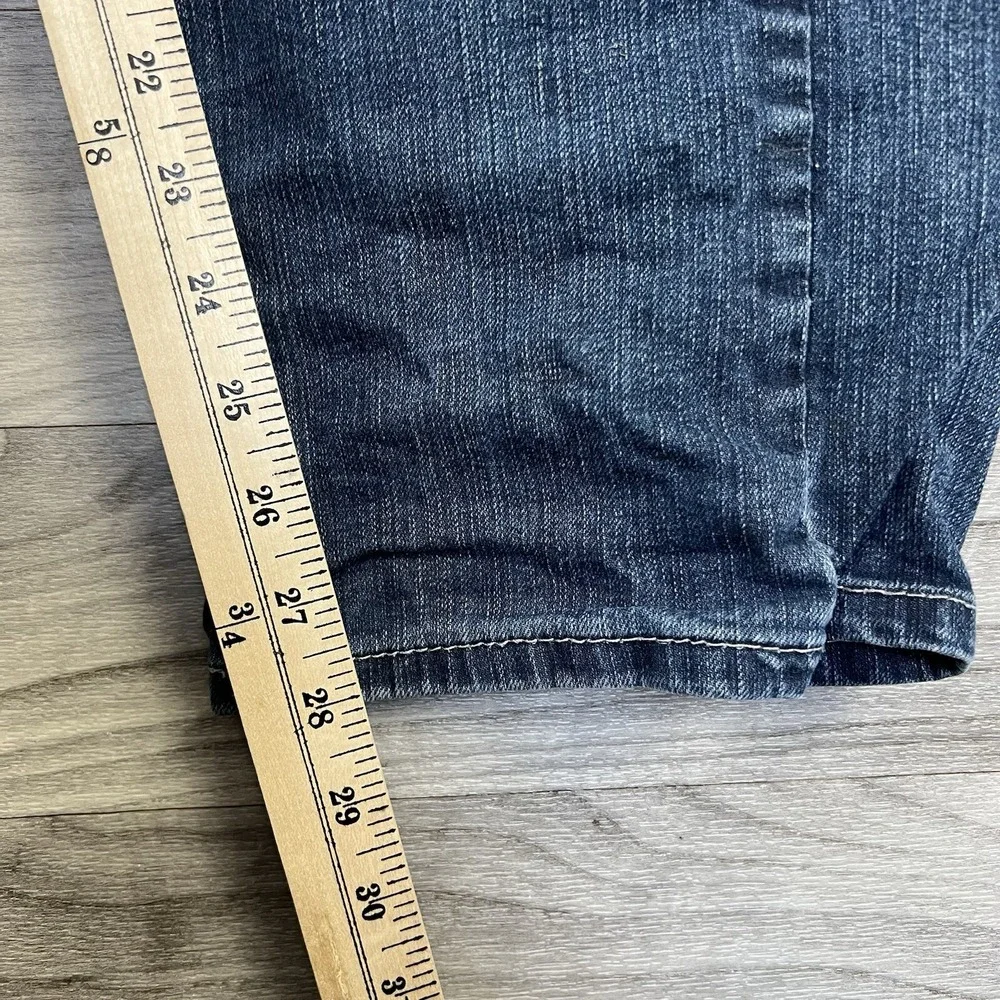 Levis Jeans Mens 38 Fits 35x28 Straight Medium Wash Denim Logo‎ Basic Everyday